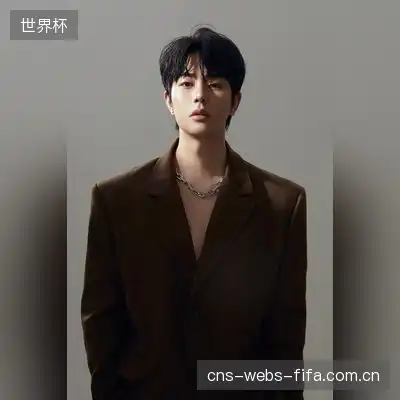 严德德